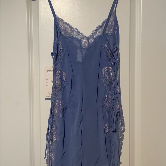 Shirley of Hollywood Periwinkle Lace Chemise Set - Picture 8 of 10